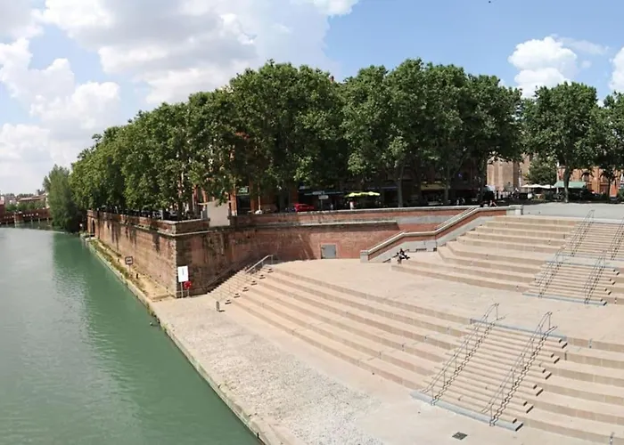 *T2*Vue Garonne*Piscine*Garage*